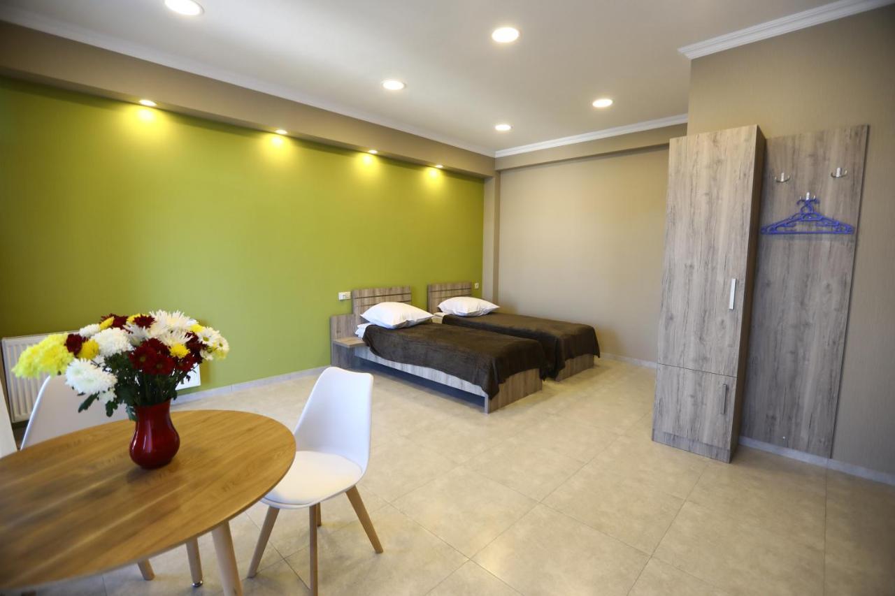 Brick House II Apartment Tbilisi Luaran gambar